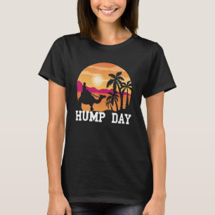 Camel Hump Day Traveler Palm Sunset Mittwoch Wine T-Shirt