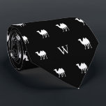 Camel Humpday Mit Monogramm Initials Schwarzweiß Krawatte<br><div class="desc">Mit unserer exklusiven Gold Camel-Krawatte, einem modischen Accessoire, das Eleganz und Exotik mühelos mit einer Touch des Exotischen verbindet, können Sie den Abenteuergeist genießen. Diese Krawatte besticht durch ein majestätisches Goldkamelmotiv vor einer Kulisse, die an Ägyptens riesige Wüstensanddünen erinnert. Es ist nicht nur eine Krawatte, es ist eine symbolische Reise...</div>