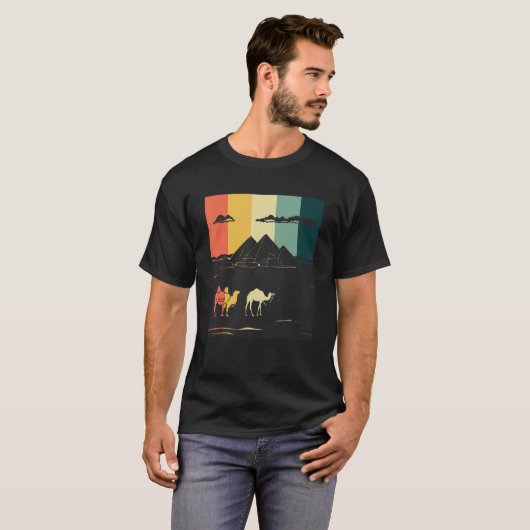 Camel Pyramiden von Gizeh Ägypten Anubis Sphinx un T-Shirt (Vorne ganz)