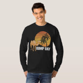 Camel Retro Sunset Hump Day T-Shirt (Vorne ganz)