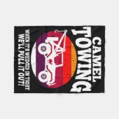 Camel Towing Fun Retro Camel Towing Fun Halloween Fleecedecke (Vorderseite (Horizontal))