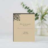 Camelot Gold mit schwarzen Scrolls Floral Medallio Einladungspostkarte (Stehend Vorderseite)