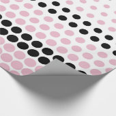 Cameo Pink und Black Polka Dot Geschenkpapier (Ecke)