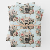Camera with Flowers Retro Pastel Image Pattern Geschenkpapier Set (Beispiel)