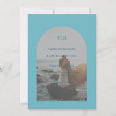 Camila Aqua Arch Moderne Hochzeit Einladung (Vorderseite)