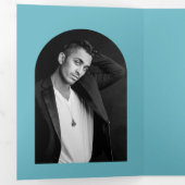 Camila Aqua Arch Moderne Hochzeit retten Datum Dreifach Gefaltete Ankündigung (Innen Erste Seite)