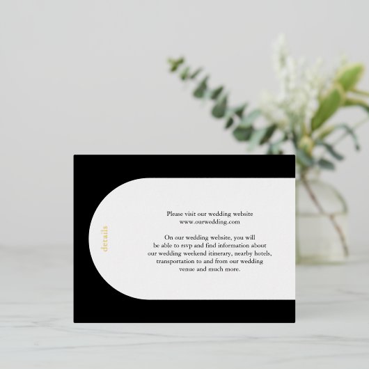 Camila Black Arch Modern Wedding Enclosure Card Folie Einladungspostkarte (Stehend vorne)