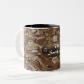 Camouflage Armee braun und grün personalisiert Zweifarbige Tasse (Vorderseite Links)