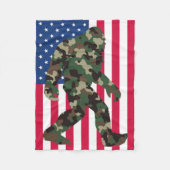 Camouflage Bigfoot Sasquatch Fleecedecke (Vorderseite)