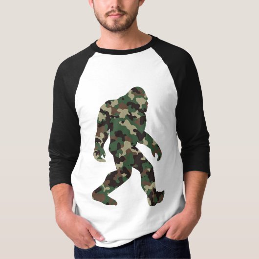 Camouflage Bigfoot Sasquatch T-Shirt (Vorderseite)