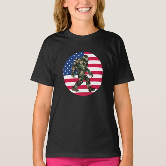 Camouflage Bigfoot Sasquatch T-Shirt (Vorderseite)