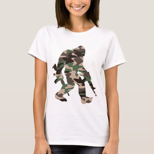 Camouflage Bigfoot Sasquatch T-Shirt (Vorderseite)