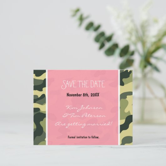 Camouflage Camouflage & Pink Postcard Save the Dat Ankündigungspostkarte (Stehend Vorderseite)