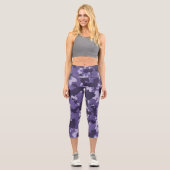 Camouflage der lila Militärarmee Camouflage Capri Leggings (Vorderseite)