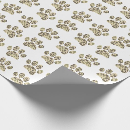 Camouflage Dog Paw Print Geschenkpapier (Ecke)