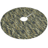Camouflage Fleece Weihnachtsbaumdecke (Schrägansicht)