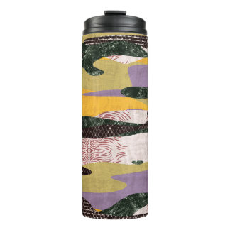 Camouflage Formen: Vivid Collage Montage. Thermosbecher