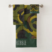 Camouflage Green Mosaik Muster Badhandtuch Set (Insitu)