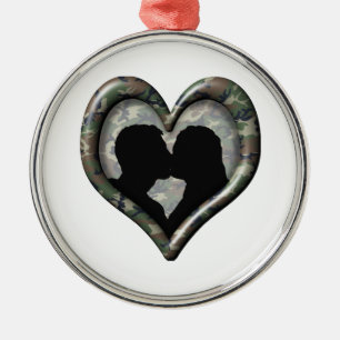 Camouflage Kissing Couple Heart Silbernes Ornament