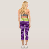 Camouflage Lila Grüne Rieseninitiativen Frauen Frü Capri Leggings (Rückseite)