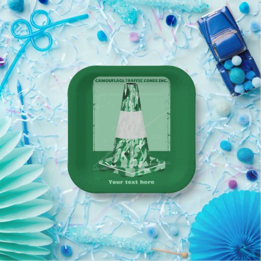 Camouflage mit dem Kegel Pappteller (Party)