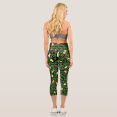 Camouflage Wobble Tile Pattern Capri Leggings (Rückseite)