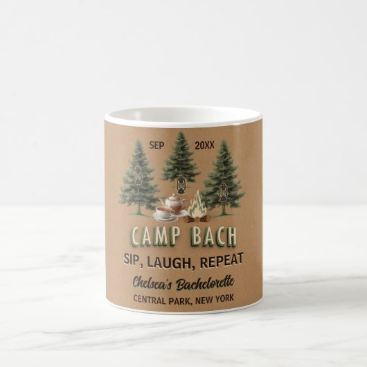 Camp Bach Rustikale Evergreen Trees & Campfire Kra Kaffeetasse (Mittel)
