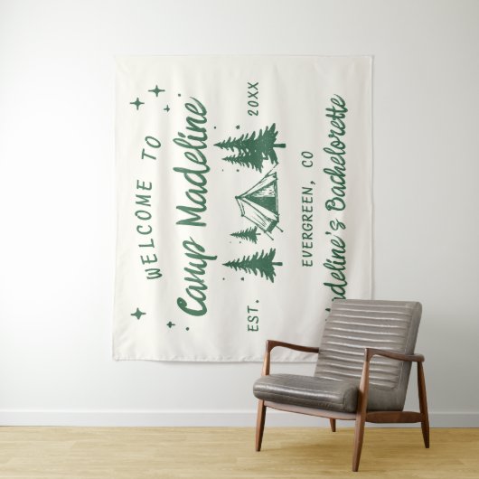 Camp Bachelorette Camping Hintergrund Hand gezogen Wandteppich (Beispiel)