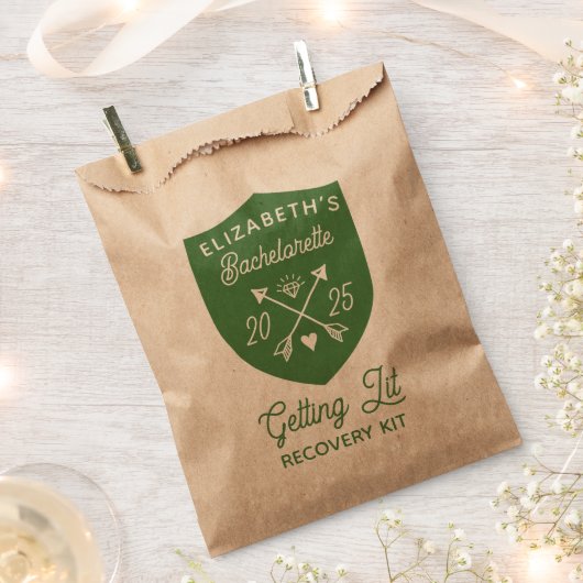 Camp-Bachelorette-Kit für das Überleben von Lit Geschenktütchen (Ausgeschnitten)
