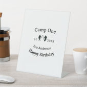 Camp one happy birthday name date campingadventure sockelschild (In SItu)