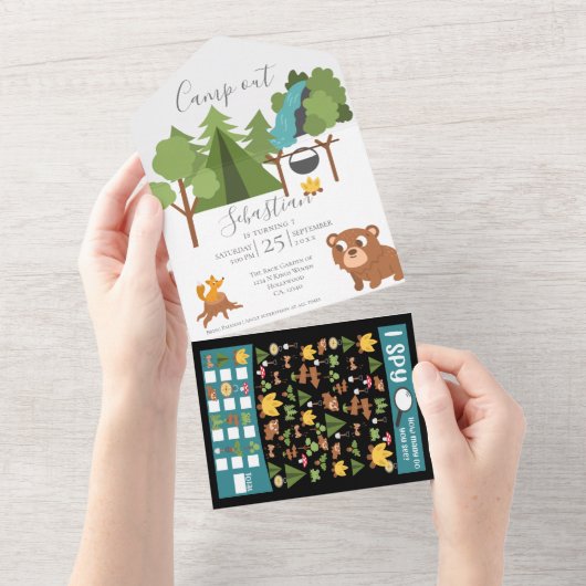 Camp Out Party mit Game on Back Invasion All In One Einladung (Abreißen)