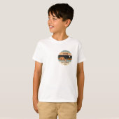Camper First Campout Abzeichen T-Shirt (Vorne ganz)