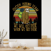 Camper-Geschenk | Vintages Sloth Wanderteam Geburt Poster (Küche)