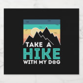 Camper Gift | Take A Hike With My Dog Birthday Bierflaschenetikett (Einzelnes Label)