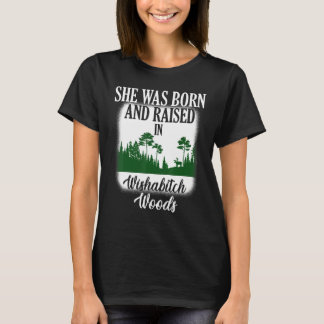 Camper Sie wurde in Wishabitch Woods geboren und w T-Shirt