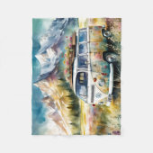 Campervan Bliss Retro Campervan im Gebirge Fleecedecke (Vorderseite)