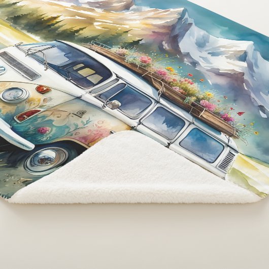 Campervan Bliss Retro Campervan im Gebirge Sherpadecke (3/4)