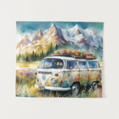 Campervan Bliss Retro Campervan im Gebirge Wandteppich (Vorderseite (Horizontal))