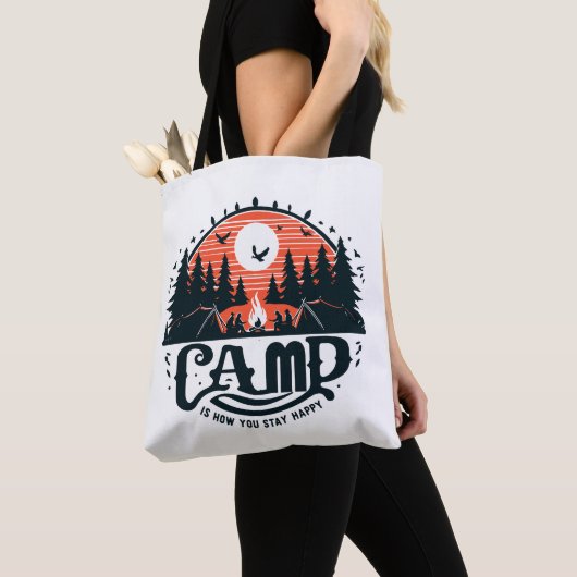 Campfeuerabende inmitten der Pinienwälder Tasche (Von Nahem)
