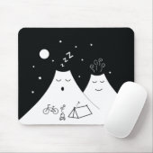 Camping auf einem schlaflosen Vulkan Mousepad (Mit Mouse)