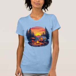 Camping bei Sonnenuntergang im Wald T-Shirt