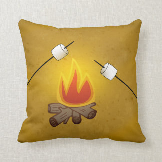 Camping Campfire und Marshmallows Kissen