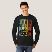 Camping, das ich hasste, Retro-Trailer 8 T-Shirt (Vorne ganz)