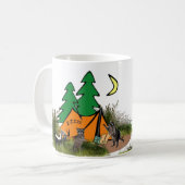 Camping im Wald mit Raccoon Funny Kaffeetasse (Vorderseite Links)