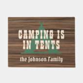 Camping ist in der rustikalen hölzernen fußmatte (Vorderseite)