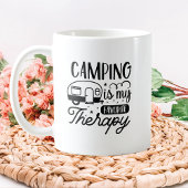 Camping ist meine Lieblingstherapie Kaffeetasse