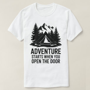 Camping Life Forest Tent Door Adventure Zitat T-Shirt