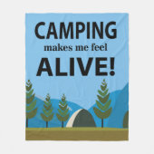 Camping macht mich zu einem lebendigen Camping Fleecedecke (Vorderseite)