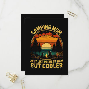 Camping-Mama, genau wie eine normale Mama Einladungspostkarte