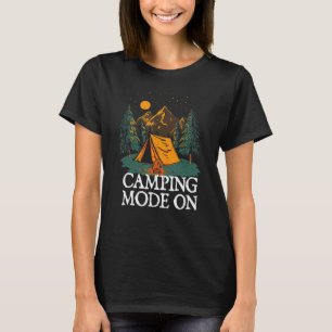 Camping-Modus für Wildtiere Natur Außenbäume Ca T-Shirt